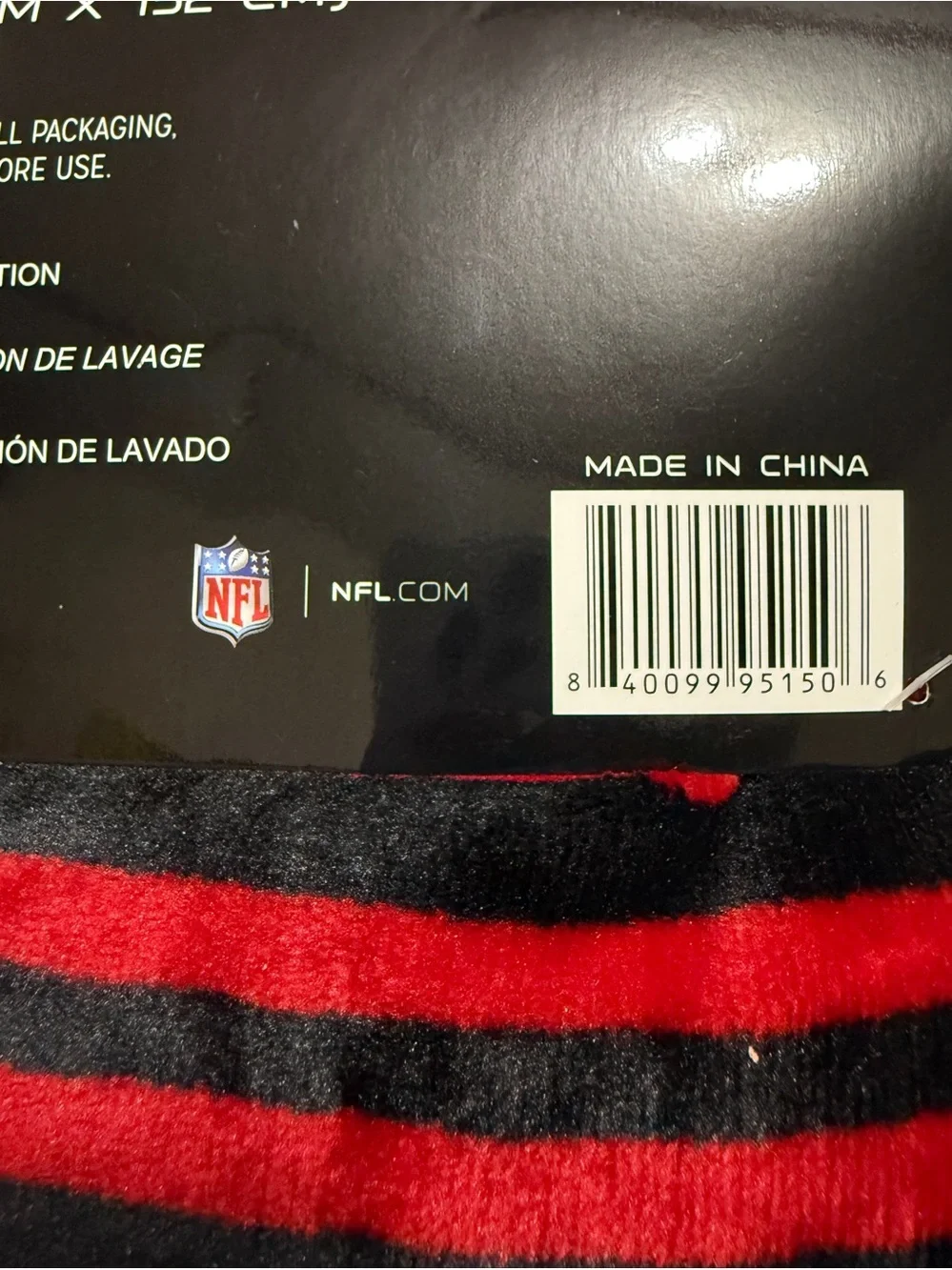 Atlanta Falcons 50 x 60 Center Stripe Sherpa Trim Blanket‎